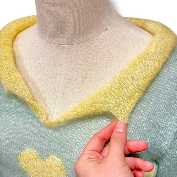 Vintage Retro Handknit Mohair Heart Pattern Sweater Buttercup Yellow Mint Green - Picture 3 of 8